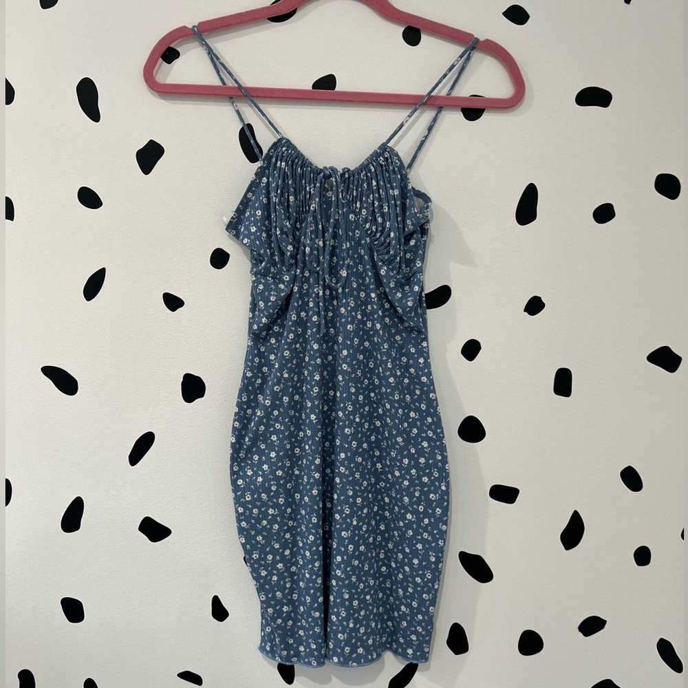 Small Lovely day blue and white floral dress